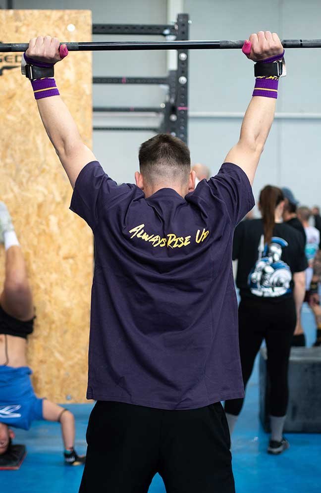 muñequeras-violetas-de-deporte-para-crossfit2