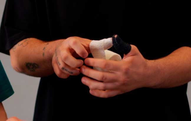 tape-para-crossfit-color-blanco-y-negro